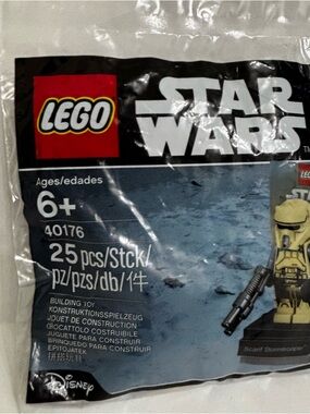 LEGO 40176 Star Wars Scarif Stormtrooper Polybag - Tan and Black